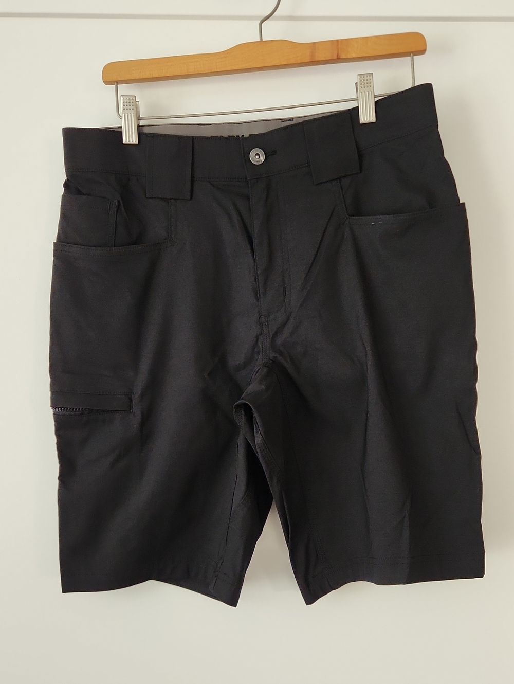 DluthFlex Dry On the Fly Relaxed Fit 9" Cargo Shorts  NWOT